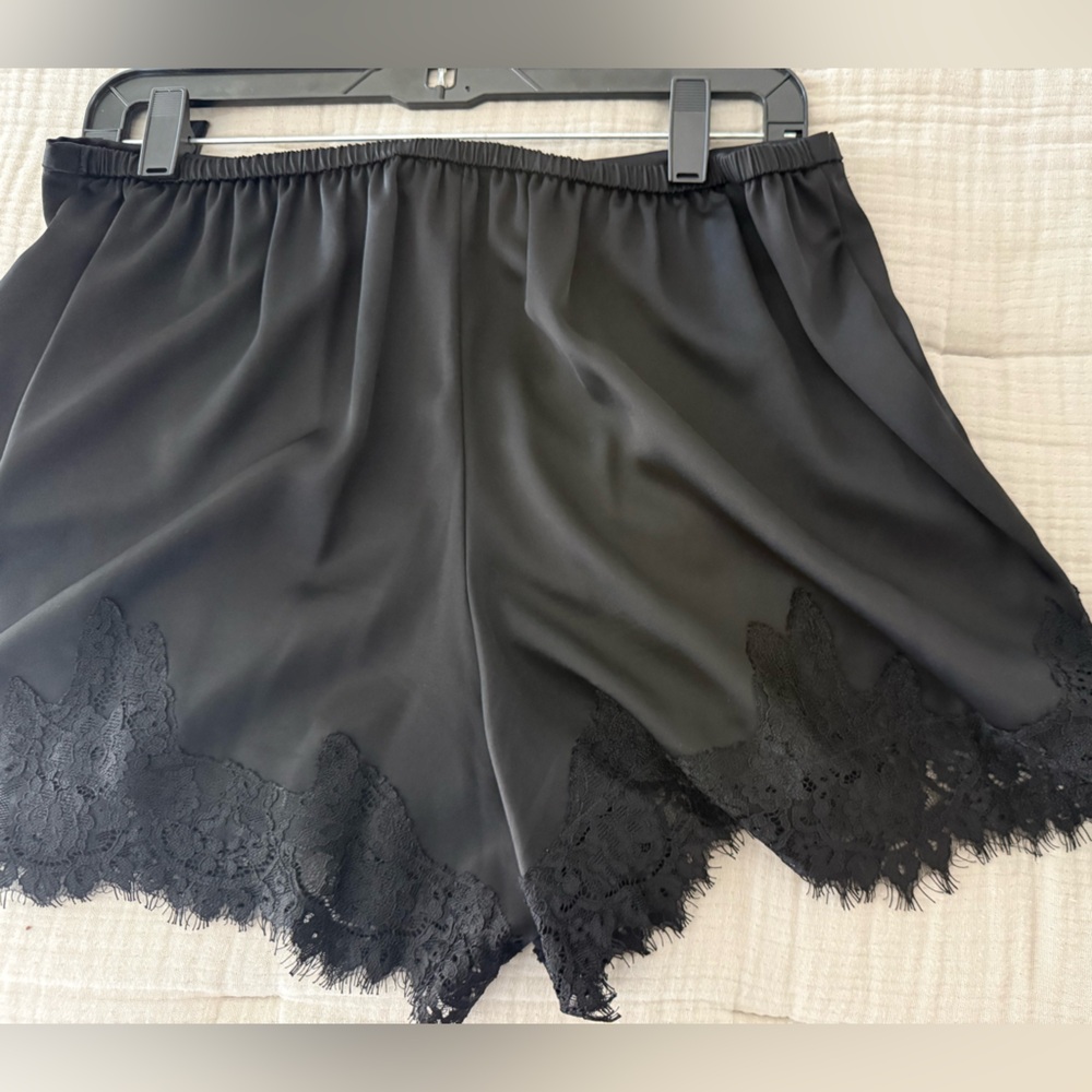 Reformation Black Fern Satin Short Large